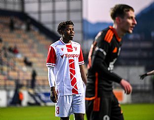  autor: Martin Kramsk�