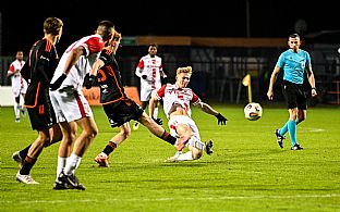  autor: Martin Kramsk�